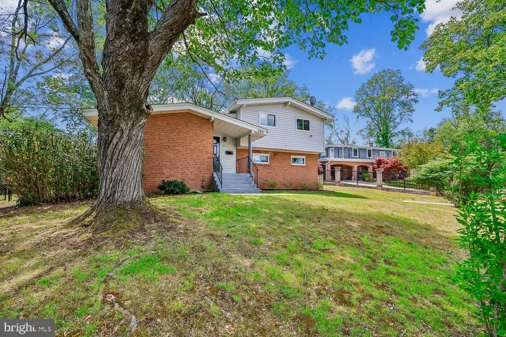 Photo of 300 GILSAN COURT