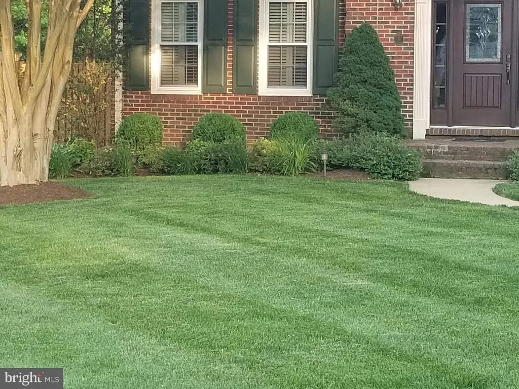 Photo of 9426 MOUNT VERNON CIRCLE