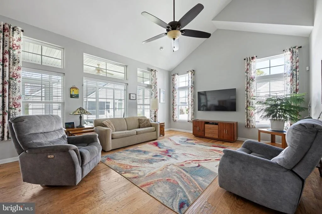 Photo of 147 W SHORE DRIVE