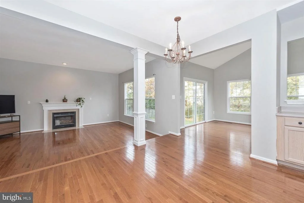 Photo of 606 BUSHYTAIL DRIVE