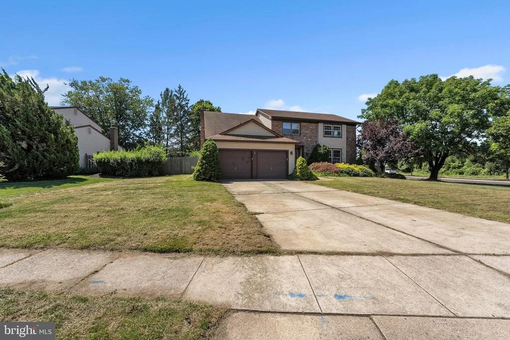 Photo of 1 CHATEAU DRIVE