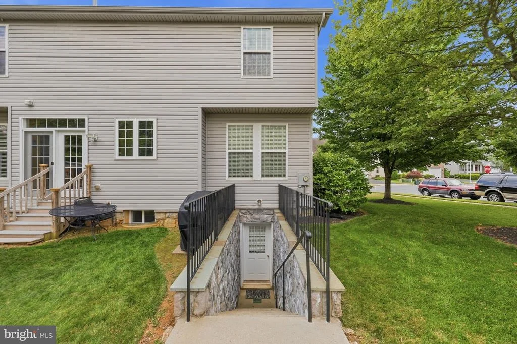 Photo of 419 MOHICAN DRIVE