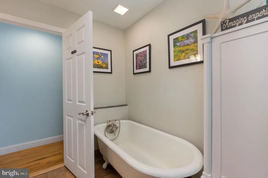 Photo of 2585 RED TOAD ROAD