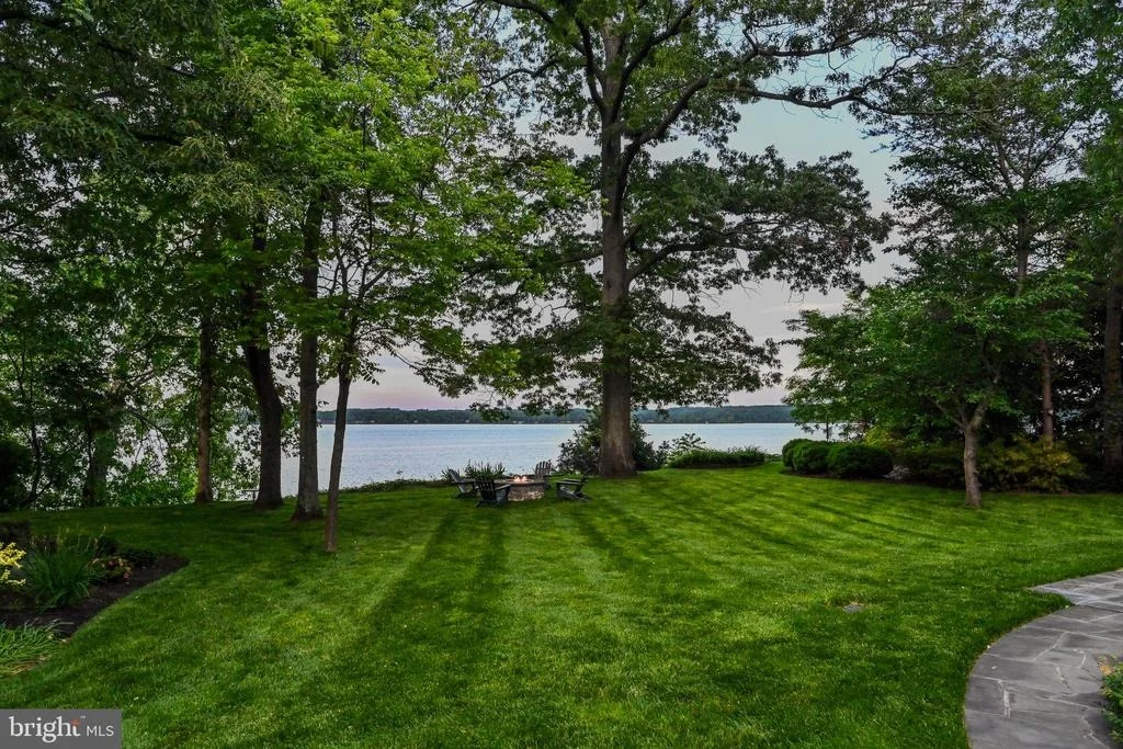Photo of 11715 RIVER DRIVE