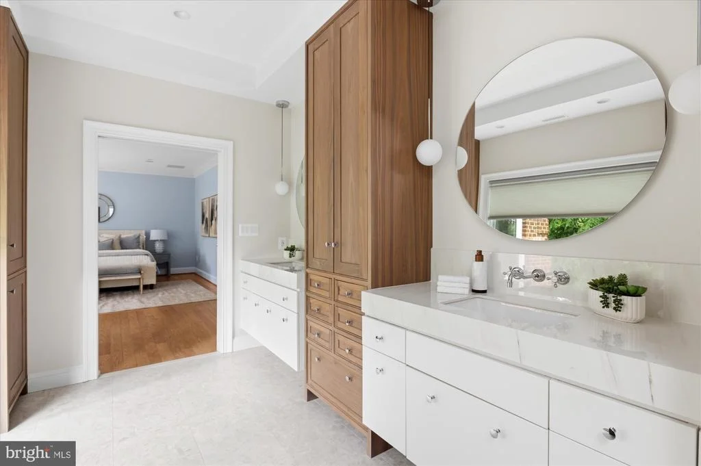 Photo of 4115 40TH PLACE N