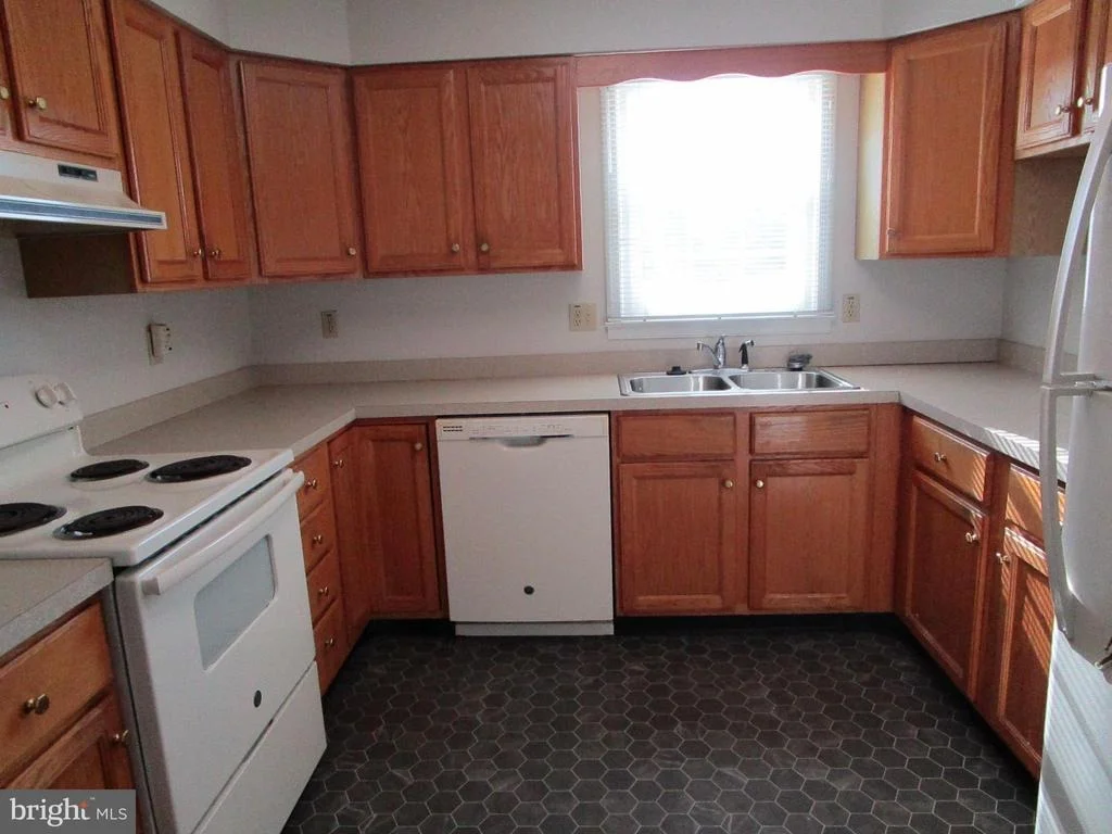 Photo of 1672 VERNON ROAD