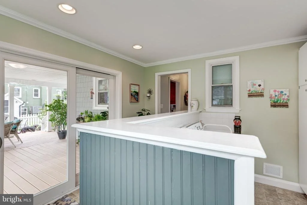 Photo of 701 LONGVIEW AVENUE