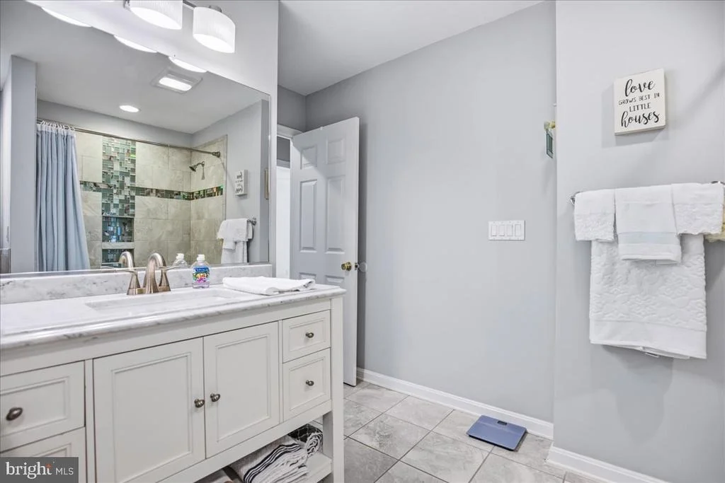 Photo of 1340 REDWOOD CIRCLE