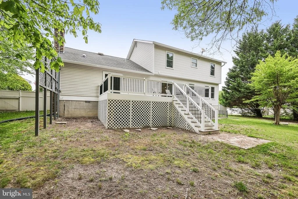 Photo of 592 EASON DRIVE