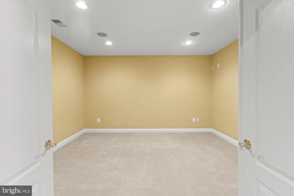 Photo of 24176 SPRING MEADOW CIRCLE