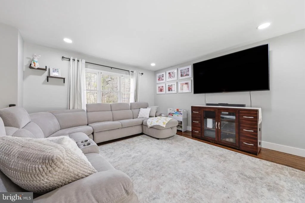 Photo of 16 SKEET ROAD