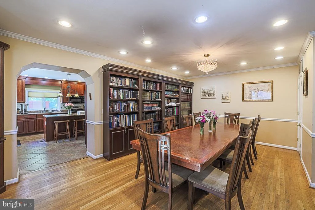 Photo of 3910 LABYRINTH ROAD