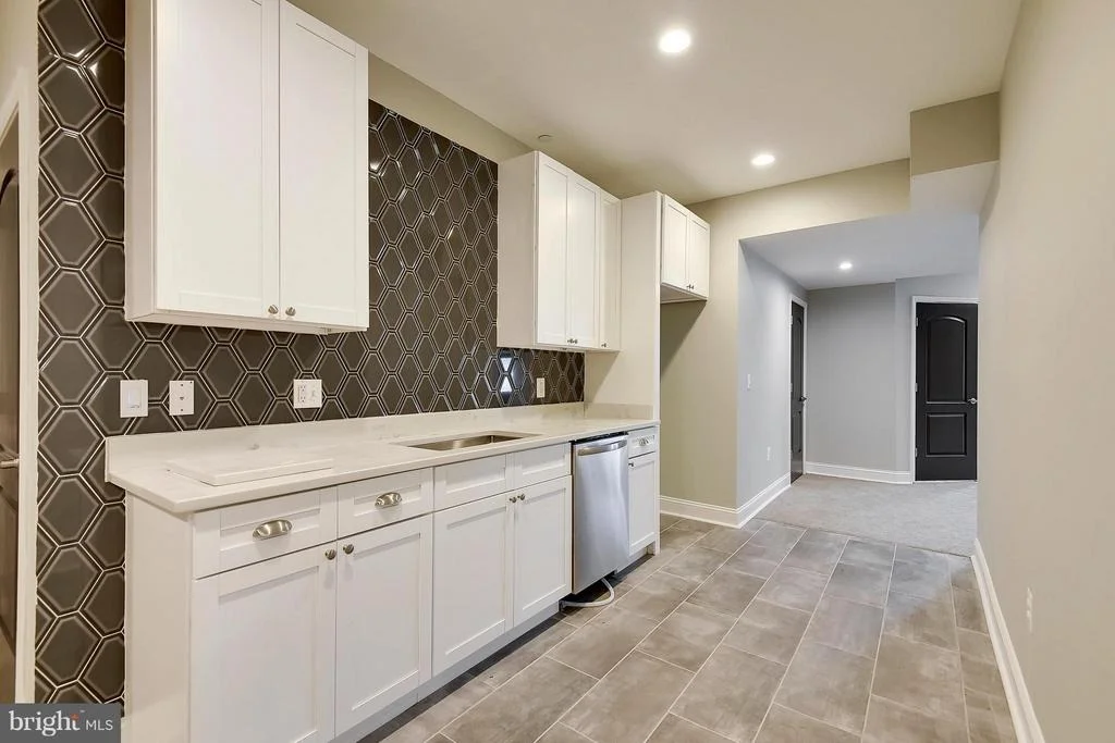 Photo of 6004 MUNCASTER MILL ROAD