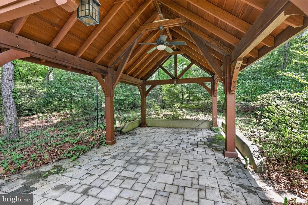 Photo of 10600 GREENACRES DRIVE