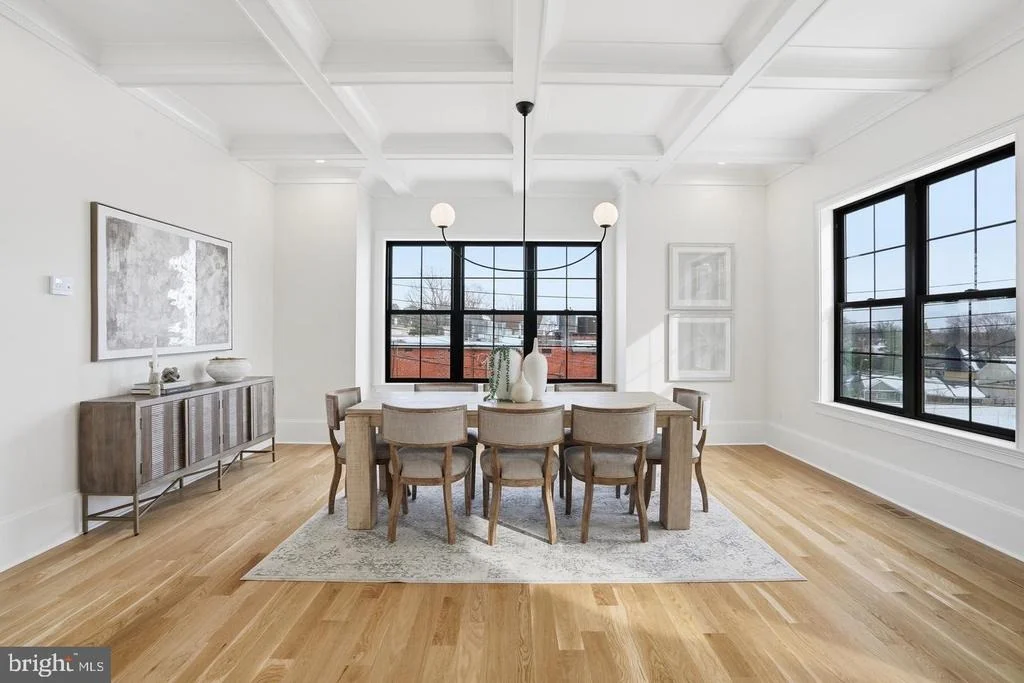 Photo of 6512 WILLIAMSBURG BOULEVARD