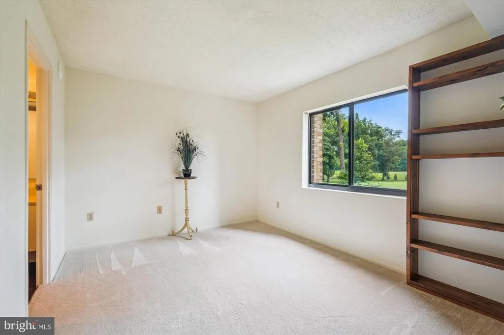 Photo of Unit 2220 at 15107 INTERLACHEN DRIVE