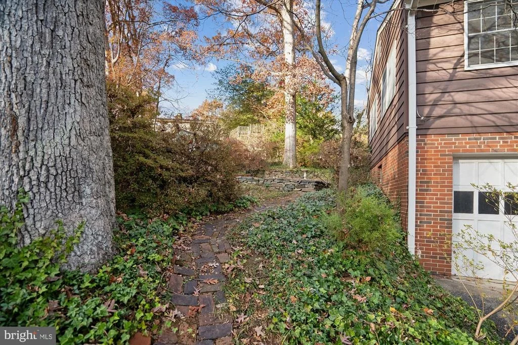 Photo of 1912 KIMBERLY ROAD