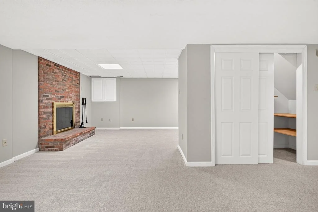 Photo of 8683 FELSVIEW DRIVE