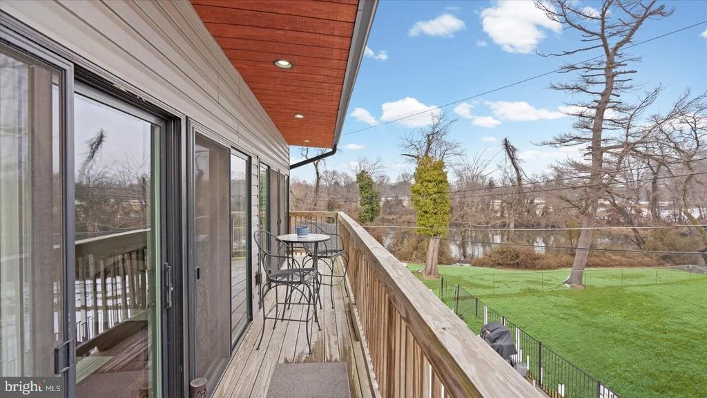 Photo of 3145 BAYBRIAR ROAD