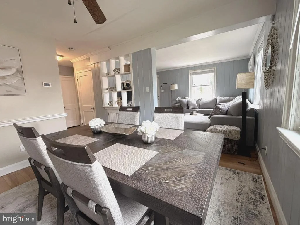 Photo of 6011 EASTERN PARKWAY