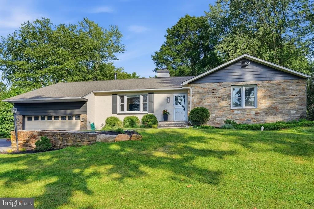 Photo of 607 MCKEAN ROAD