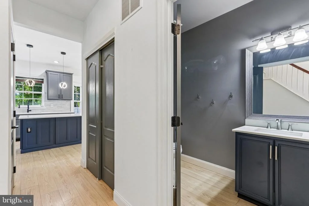 Photo of 7 LONGFELLOW LANE