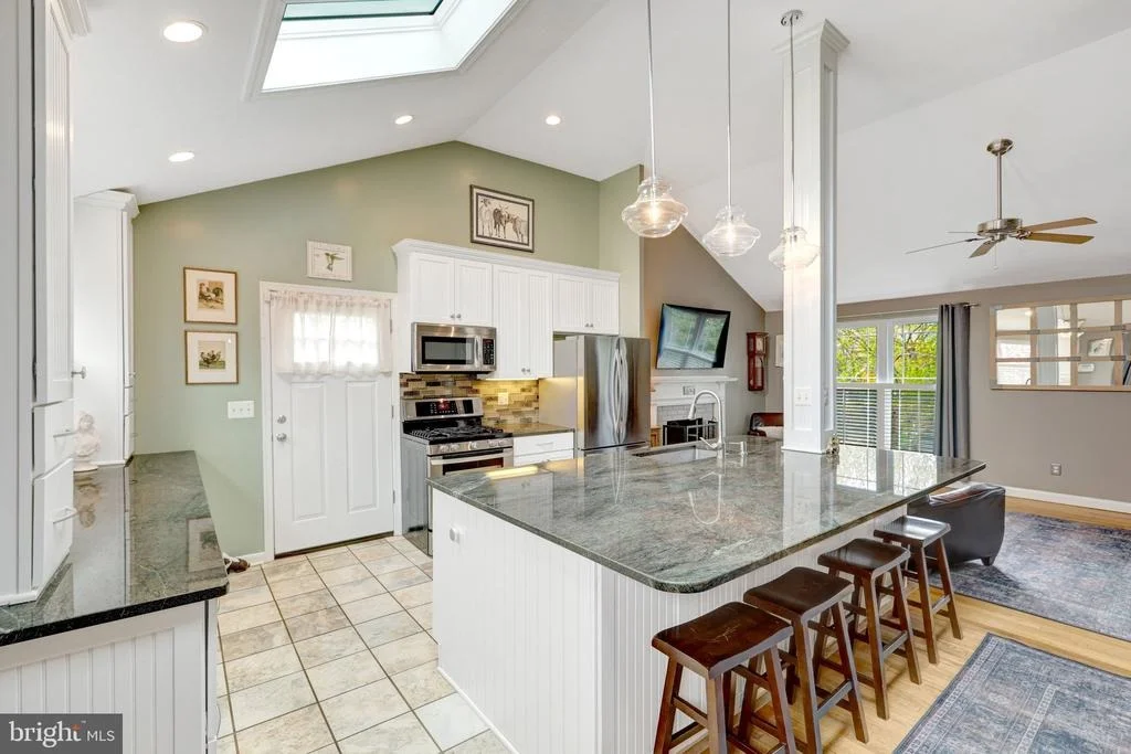Photo of 6900 SOUTHRIDGE DRIVE