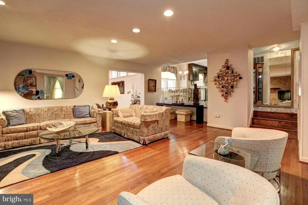 Photo of 15222 CENTERGATE DRIVE