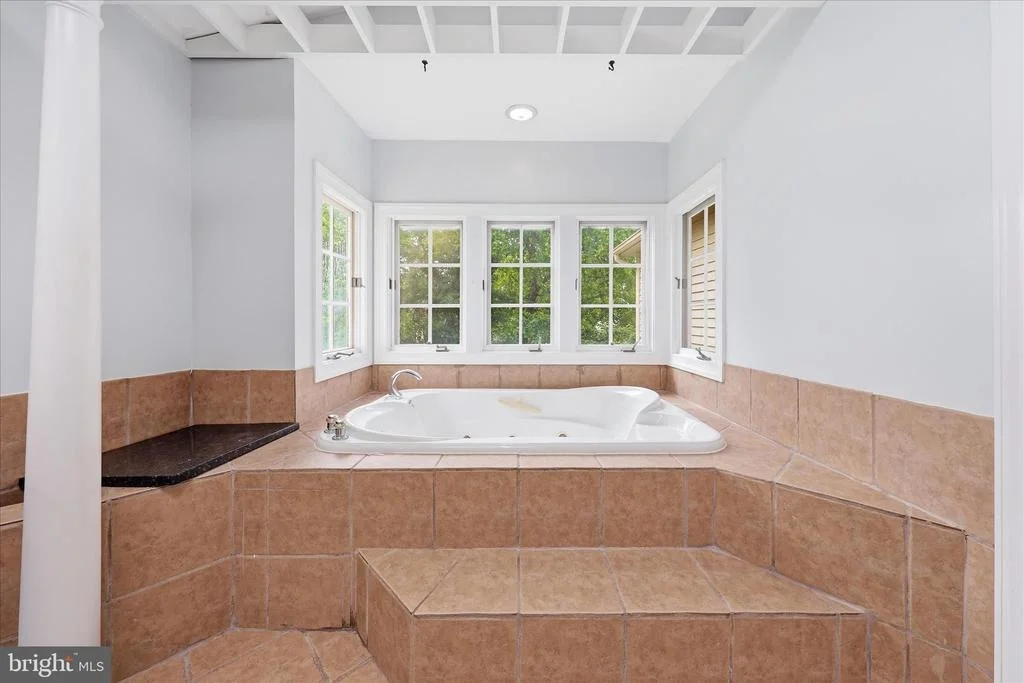 Photo of 6135 FIELDCREST COURT