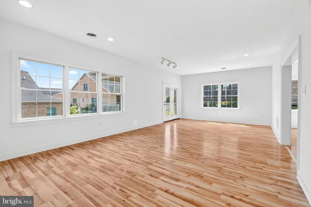 Photo of 19419 AMETHYST DRIVE