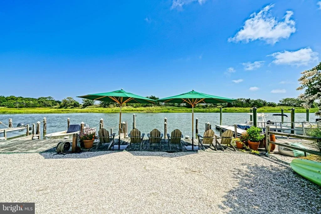 Photo of 558 PILOTTOWN ROAD
