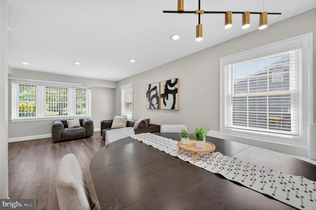 Photo of 4202 MINSTRELL LANE