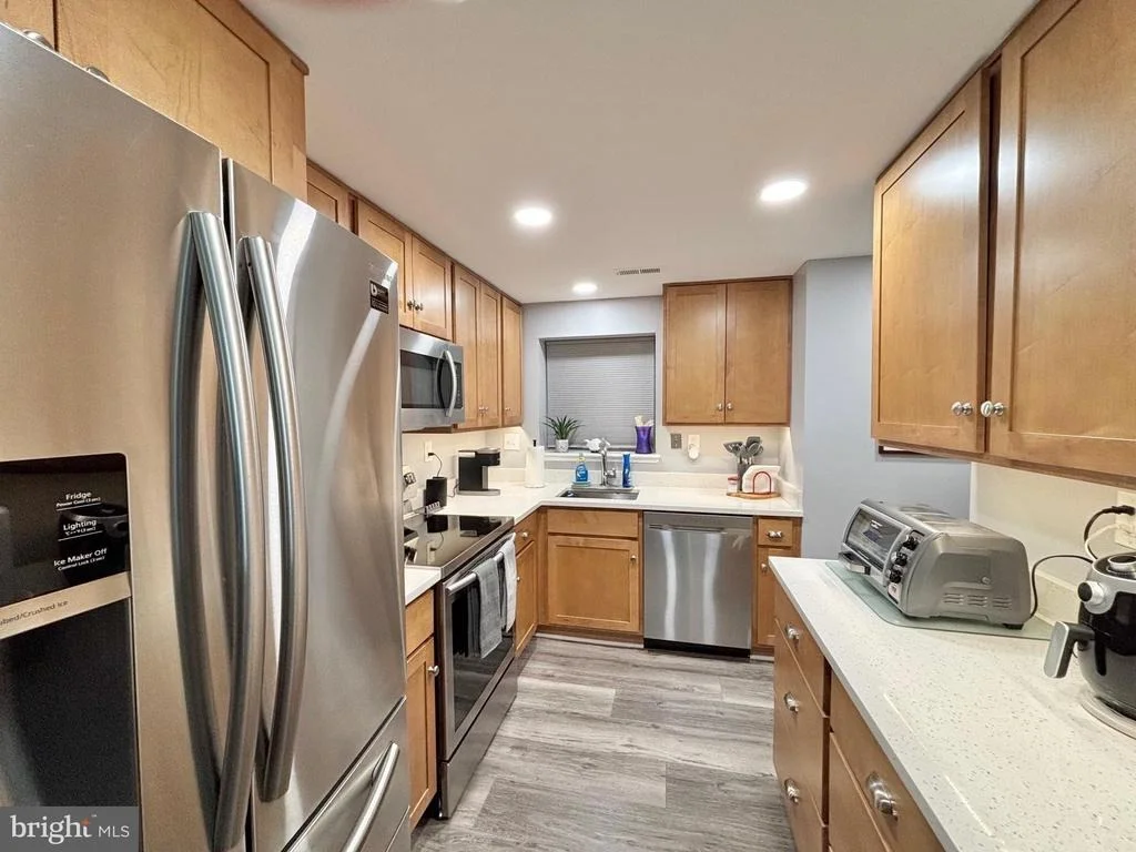 Photo of Unit 123D at 15111 GLADE DRIVE