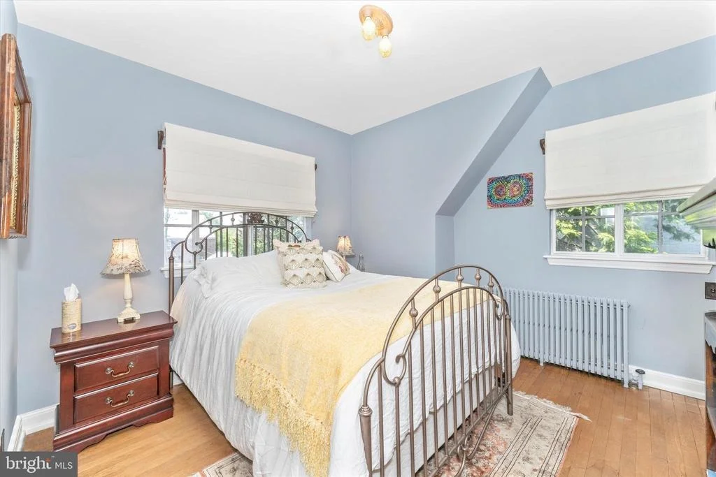 Photo of 402 W 2ND STREET