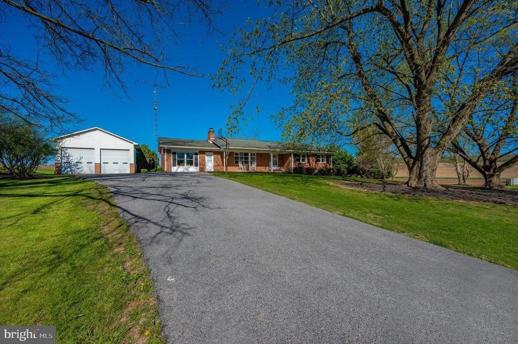 Photo of 10360 OAK HILL ROAD
