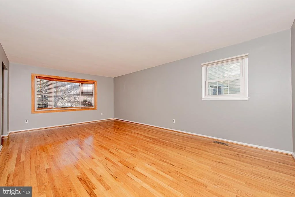 Photo of 9703 TULSEMERE ROAD