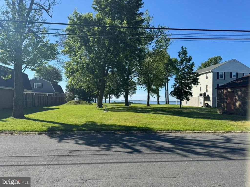 Photo of 3632 BAY DRIVE