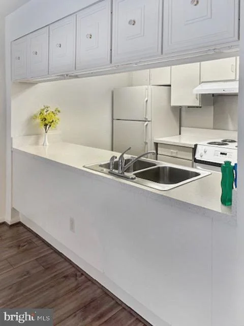 Photo of Unit 81D at 3630 GLENEAGLES DRIVE