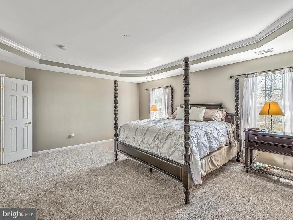 Photo of 6122 CLEMENTS LANE