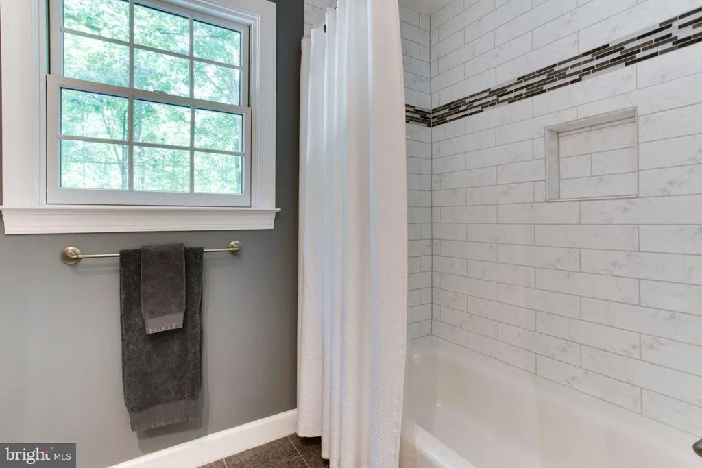 Photo of 10425 MOUNT VERNON DRIVE
