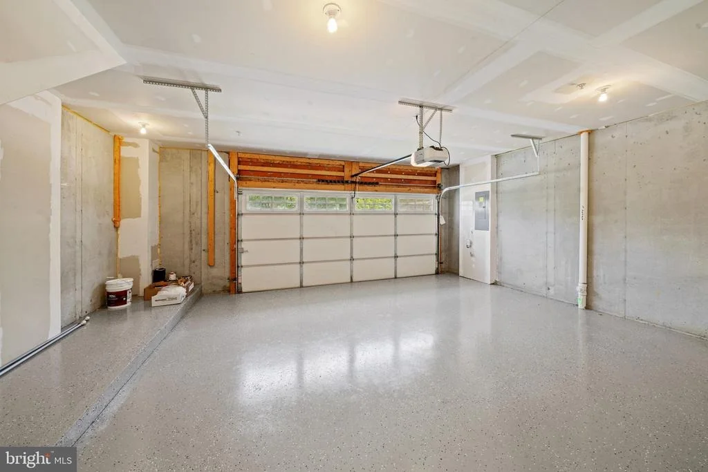 Photo of 304 PARKVIEW AVENUE