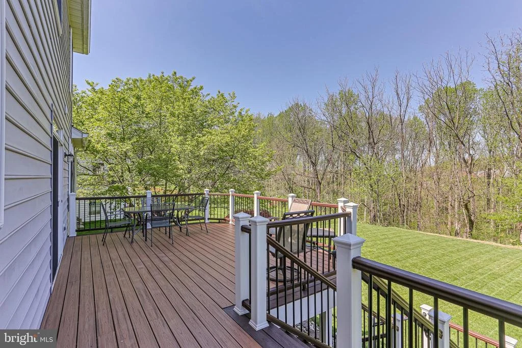 Photo of 9703 ROYAL CREST CIRCLE