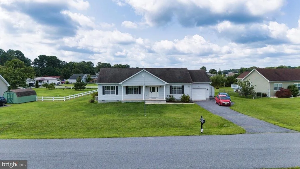 Photo of 32 SHARON DRIVE