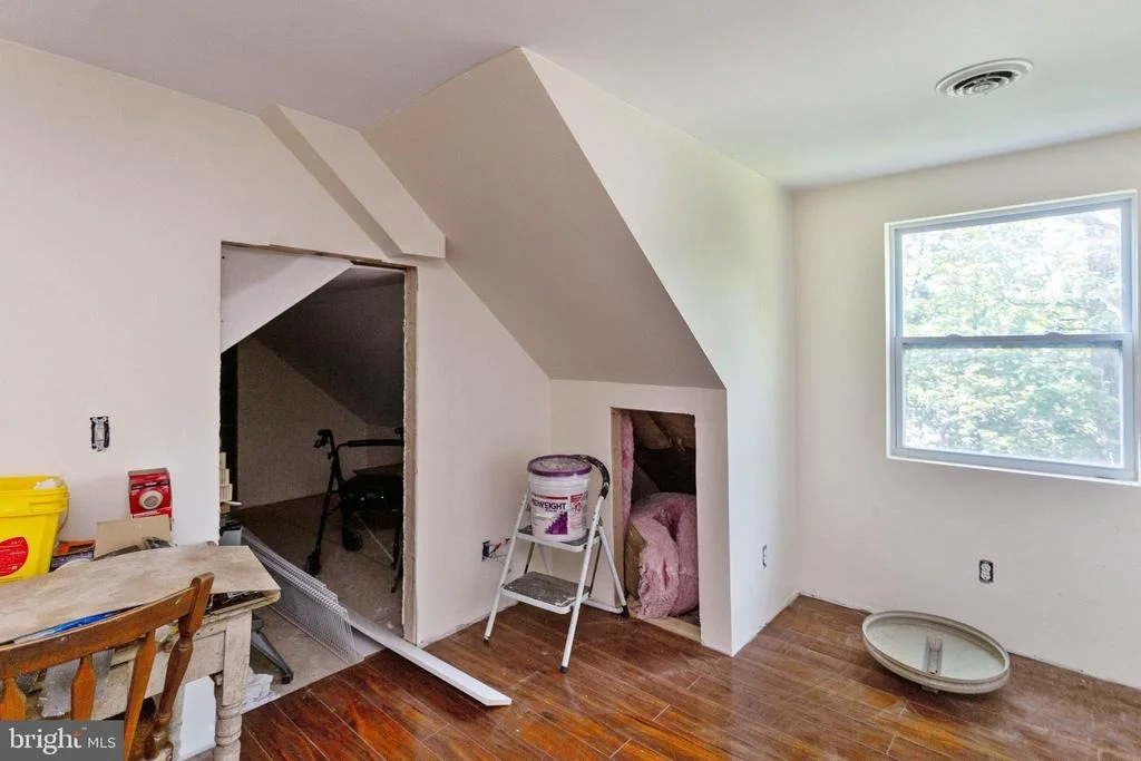 Photo of 7010 LANCASTER ROAD