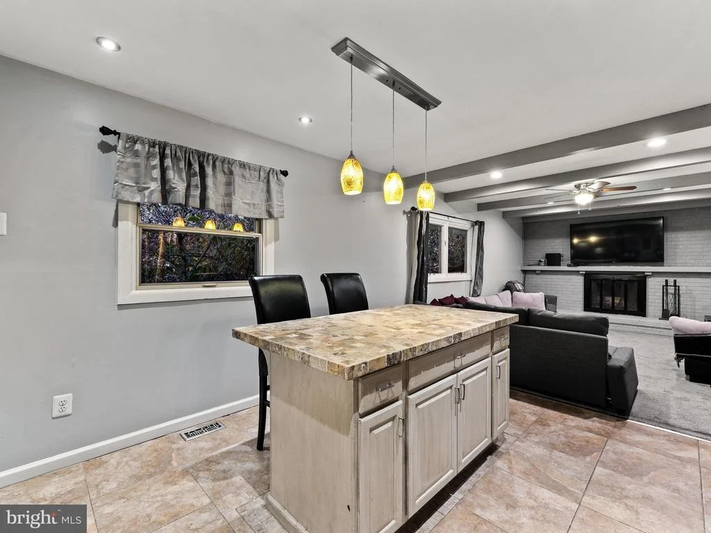 Photo of 8518 BRIARCROFT LANE