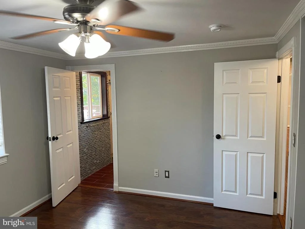 Photo of 4502 CUB RUN ROAD