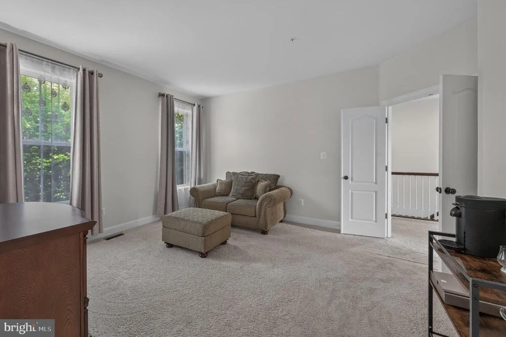 Photo of 1315 VOLUNTEER DRIVE