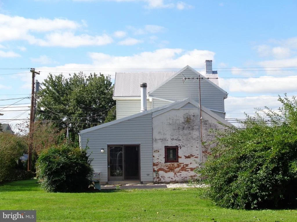 Photo of 9023 WALNUT STREET