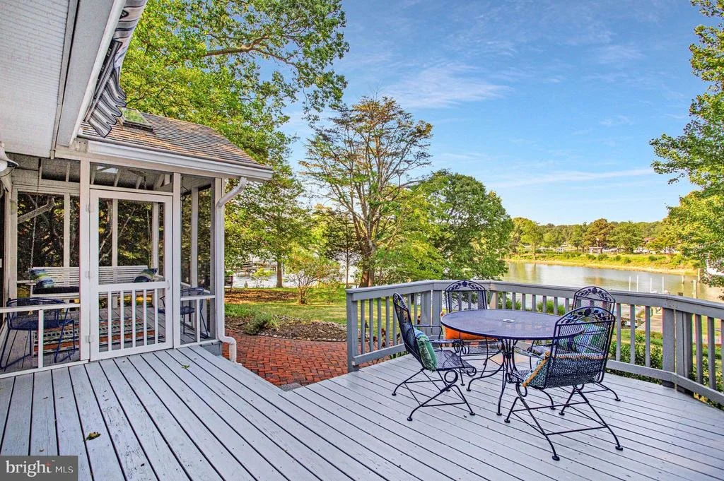 Photo of 528 GRAYS CREEK ROAD