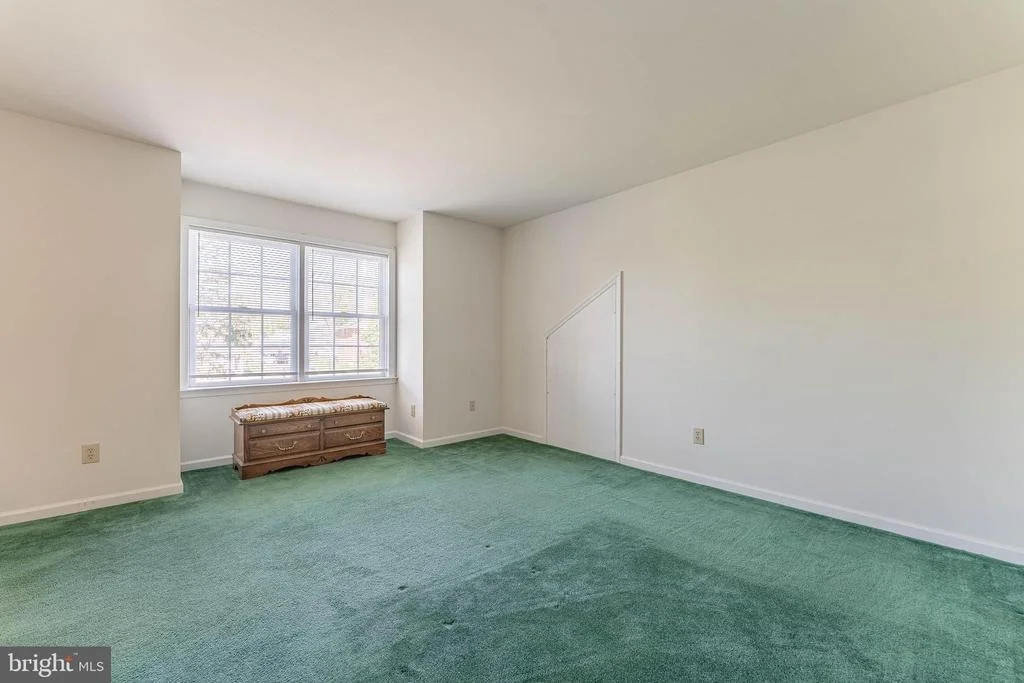 Photo of 209 W FORESTVIEW AVENUE